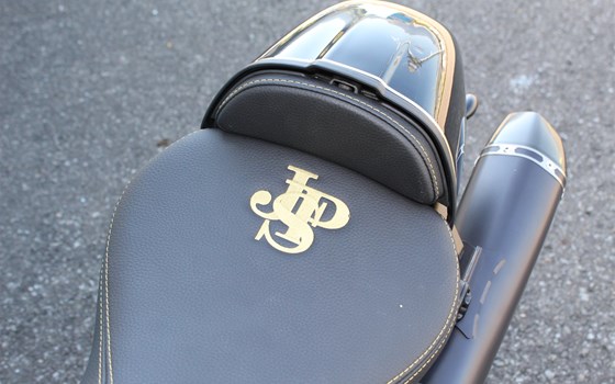 Umgebautes Motorrad BMW R nineT von Moto Center Schwyz AG - Bild 9 Umgebautes Motorrad BMW R nineT von Moto Center Schwyz AG - Bild 9