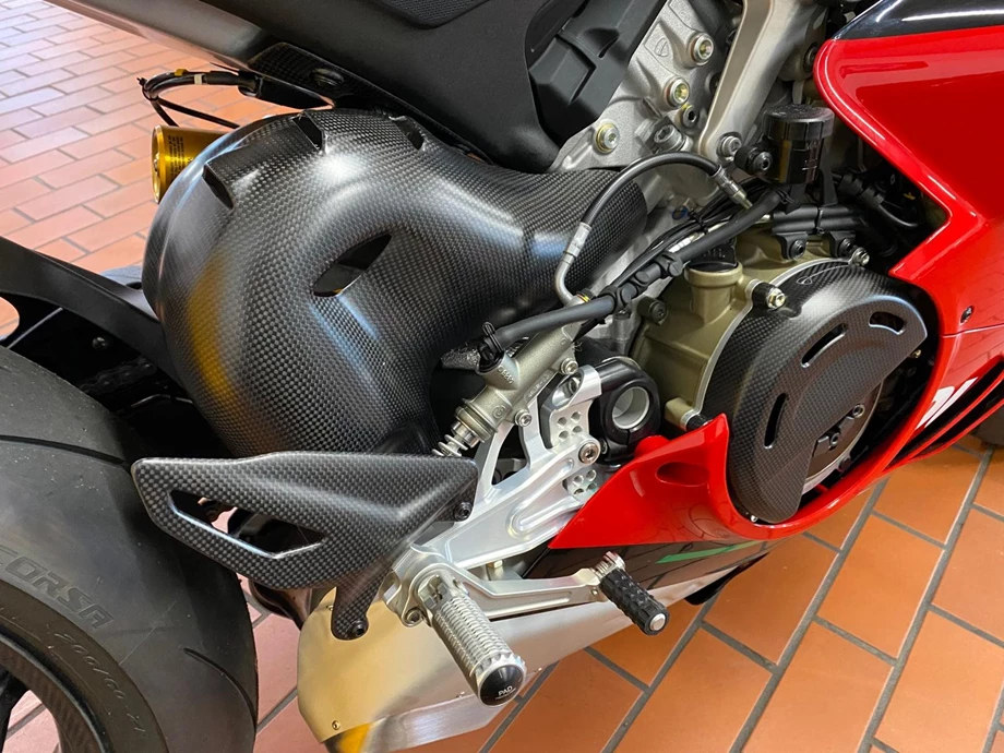 Umbgebautes Motorrad Ducati Panigale V4 SP2 30° Anniversario 916 Bild 8: Umbgebautes Motorrad Ducati Panigale V4 SP2 30° Anniversario 916