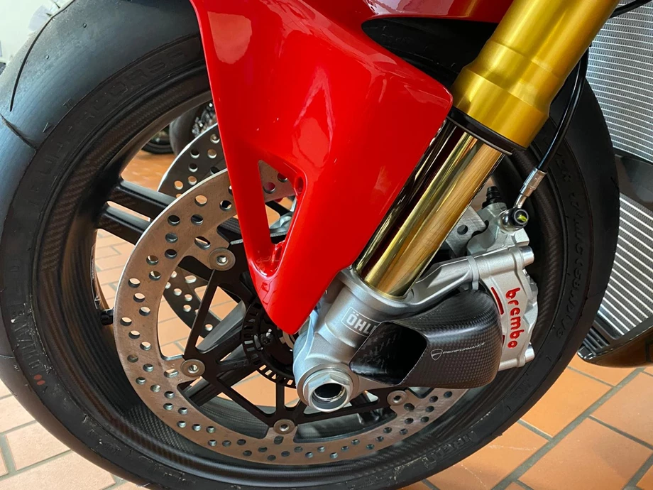 Umbgebautes Motorrad Ducati Panigale V4 SP2 30° Anniversario 916 Bild 11: Umbgebautes Motorrad Ducati Panigale V4 SP2 30° Anniversario 916