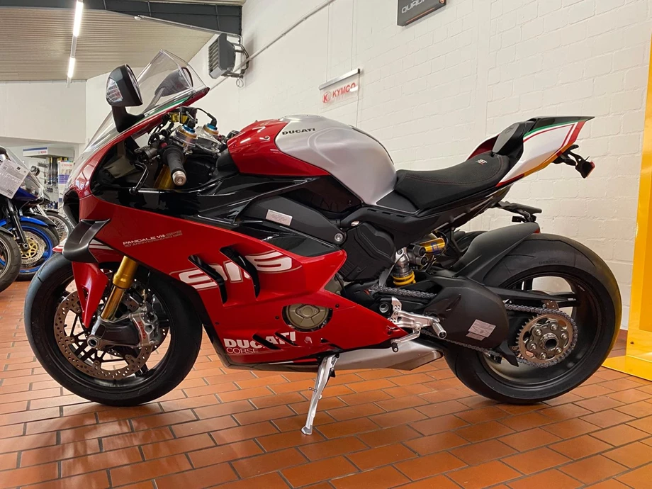 Umbgebautes Motorrad Ducati Panigale V4 SP2 30° Anniversario 916 Bild 1: Umbgebautes Motorrad Ducati Panigale V4 SP2 30° Anniversario 916