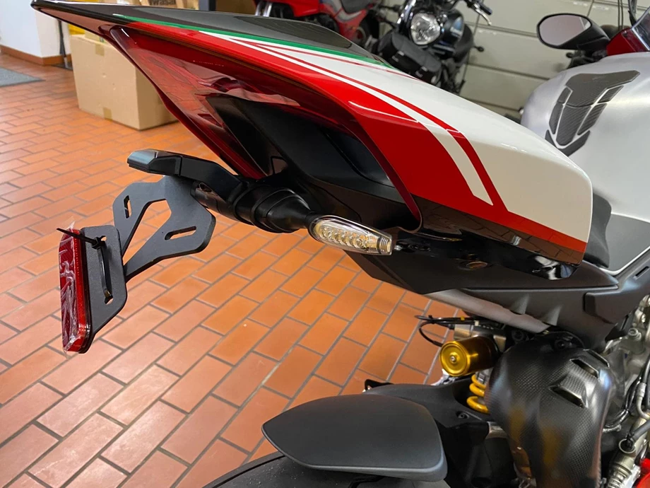 Umbgebautes Motorrad Ducati Panigale V4 SP2 30° Anniversario 916 Bild 6: Umbgebautes Motorrad Ducati Panigale V4 SP2 30° Anniversario 916