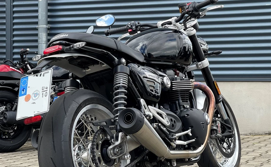 Umbgebautes Motorrad Triumph Speed Twin 1200 Bild 4: Umbgebautes Motorrad Triumph Speed Twin 1200