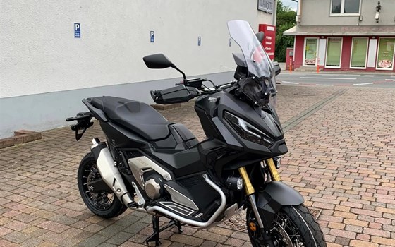 Umgebautes Motorrad Honda X-ADV von Motorradtechnik Lang GmbH - Bild 1 Umgebautes Motorrad Honda X-ADV von Motorradtechnik Lang GmbH - Bild 1