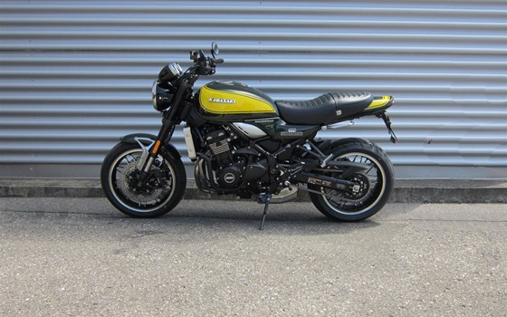 Umgebautes Motorrad Kawasaki Z900 RS von Motorradwelt Auer GmbH - Bild 5 Umgebautes Motorrad Kawasaki Z900 RS von Motorradwelt Auer GmbH - Bild 5