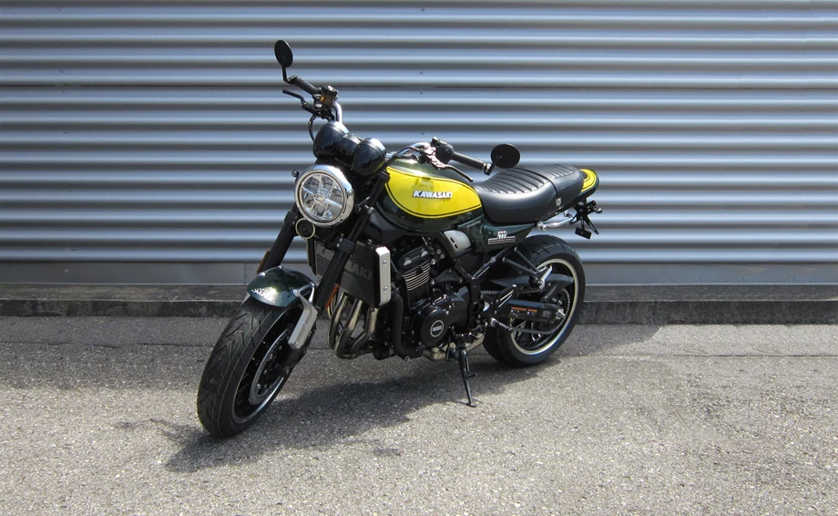 Rebuilt motorbike Kawasaki Z900 RS Bild 6: Rebuilt motorbike Kawasaki Z900 RS