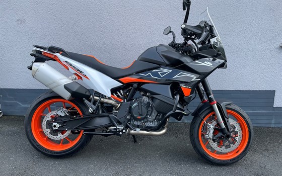 Umgebautes Motorrad KTM 890 SMT von Motorrad Reinhardt GmbH - Bild 2 Umgebautes Motorrad KTM 890 SMT von Motorrad Reinhardt GmbH - Bild 2