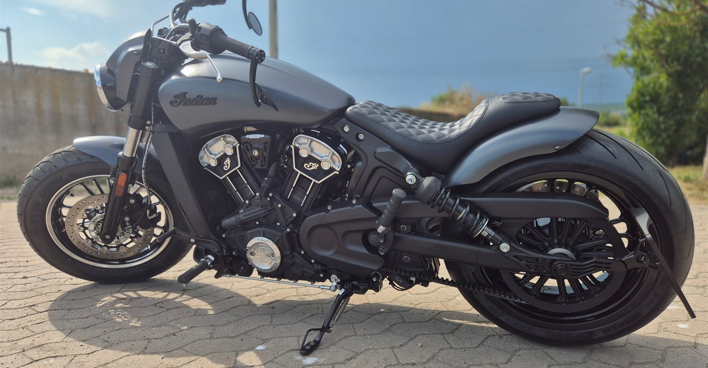 Umbgebautes Motorrad Indian Scout