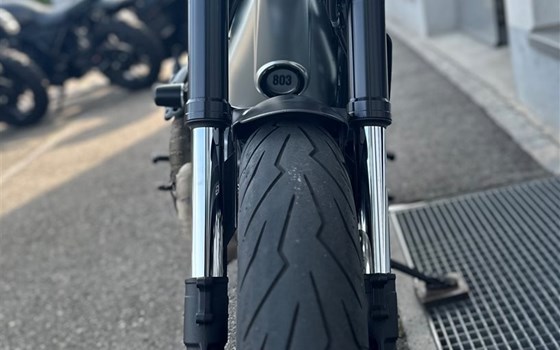 Umgebautes Motorrad Ducati Scrambler Full Throttle von Direct Performance - Bild 1 Umgebautes Motorrad Ducati Scrambler Full Throttle von Direct Performance - Bild 1