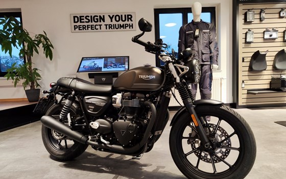 Umgebautes Motorrad Triumph Speed Twin 900 von Motorrad Mayer - Bild 2 Umgebautes Motorrad Triumph Speed Twin 900 von Motorrad Mayer - Bild 2