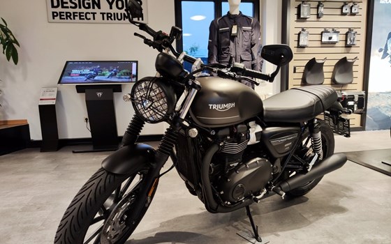Umgebautes Motorrad Triumph Speed Twin 900 von Motorrad Mayer - Bild 1 Umgebautes Motorrad Triumph Speed Twin 900 von Motorrad Mayer - Bild 1