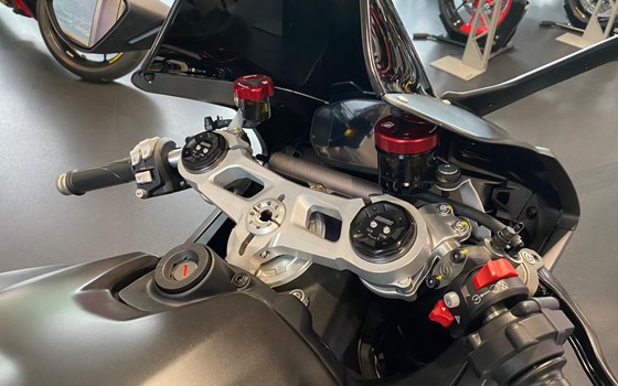 Umgebautes Motorrad Ducati Panigale V2 von Team Wahlers GmbH - Bild 12 Umgebautes Motorrad Ducati Panigale V2 von Team Wahlers GmbH - Bild 12