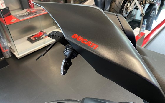 Umgebautes Motorrad Ducati Panigale V2 von Team Wahlers GmbH - Bild 13 Umgebautes Motorrad Ducati Panigale V2 von Team Wahlers GmbH - Bild 13