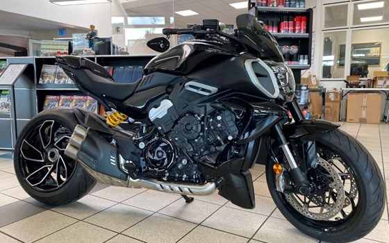 Umgebautes Motorrad Ducati Diavel V4 von Team Wahlers GmbH - Bild 1