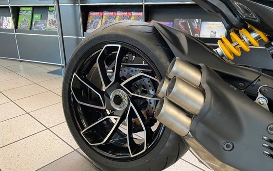 Umgebautes Motorrad Ducati Diavel V4 von Team Wahlers GmbH - Bild 9