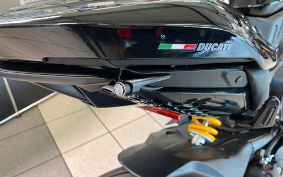 Umgebautes Motorrad Ducati Diavel V4 von Team Wahlers GmbH - Bild 4