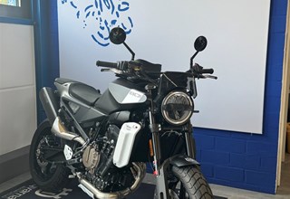 Husqvarna Svartpilen 801