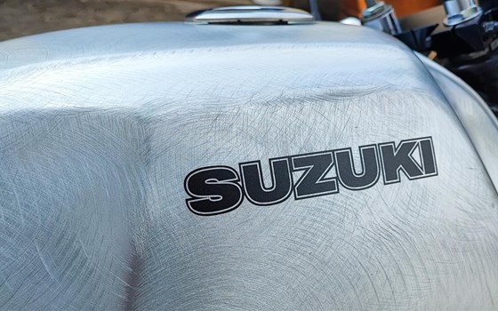 Umgebautes Motorrad Suzuki GSX 750 von user1299518 - Bild 17 Umgebautes Motorrad Suzuki GSX 750 von user1299518 - Bild 17