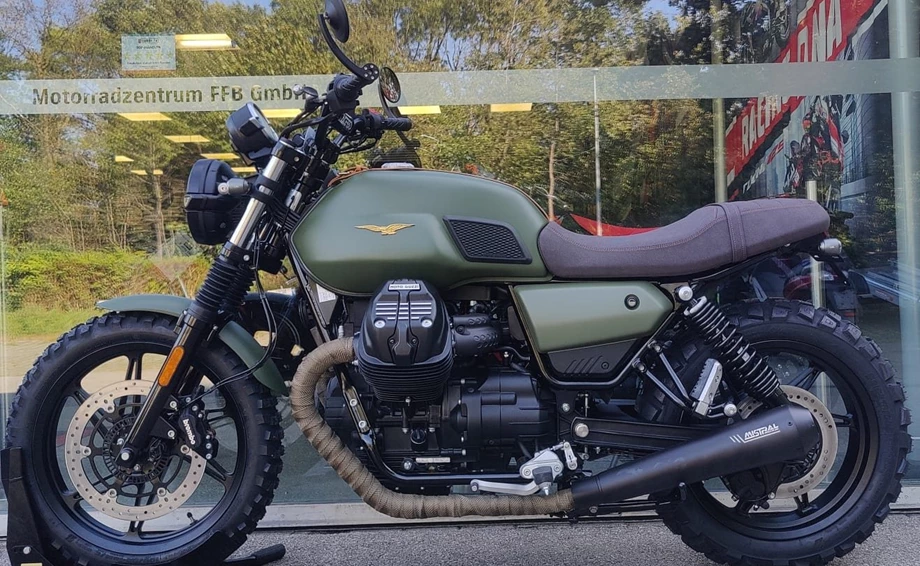 Umbgebautes Motorrad Moto Guzzi V7 Stone Bild 3: Umbgebautes Motorrad Moto Guzzi V7 Stone