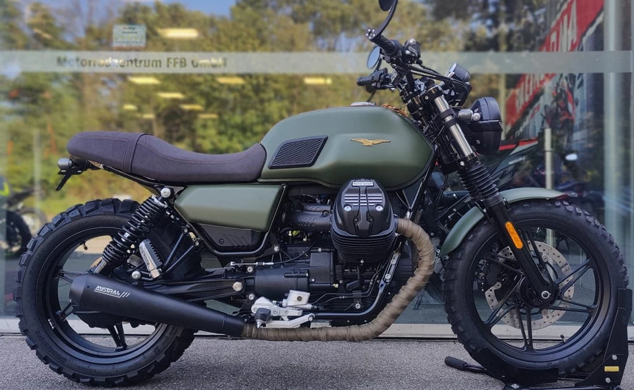 Umbgebautes Motorrad Moto Guzzi V7 Stone Bild 1: Umbgebautes Motorrad Moto Guzzi V7 Stone