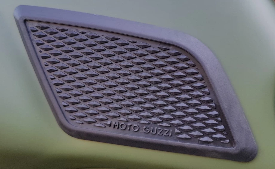 Umbgebautes Motorrad Moto Guzzi V7 Stone Bild 7: Umbgebautes Motorrad Moto Guzzi V7 Stone