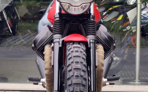Umgebautes Motorrad Moto Guzzi V7 Stone von Motorradzentrum FFB GmbH - Bild 2 Umgebautes Motorrad Moto Guzzi V7 Stone von Motorradzentrum FFB GmbH - Bild 2