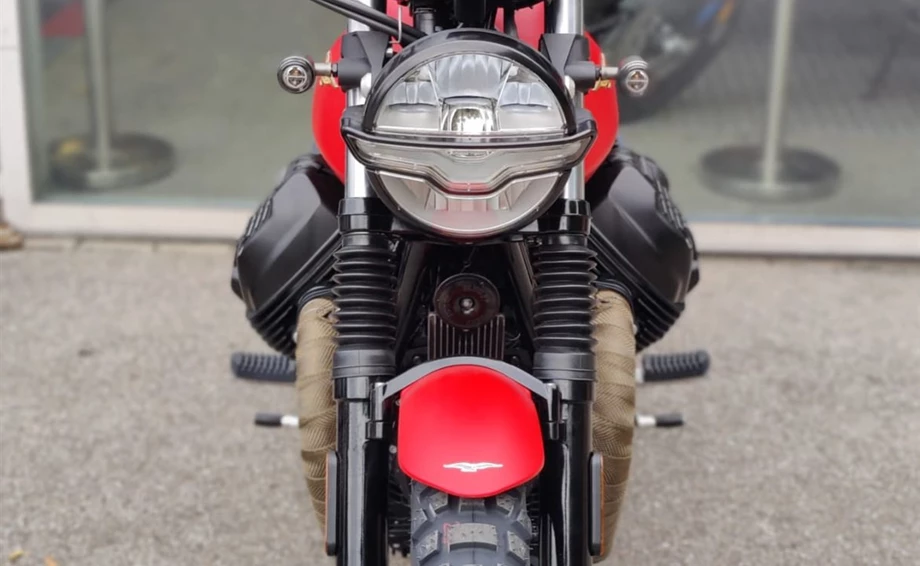 Umbgebautes Motorrad Moto Guzzi V7 Stone Bild 11: Umbgebautes Motorrad Moto Guzzi V7 Stone