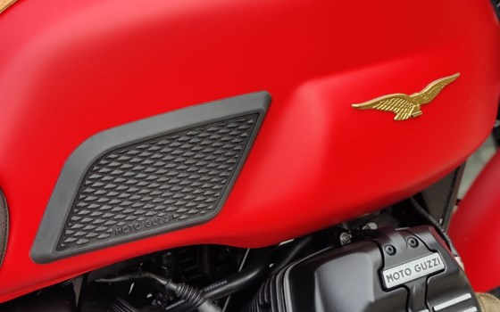 Umgebautes Motorrad Moto Guzzi V7 Stone von Motorradzentrum FFB GmbH - Bild 5 Umgebautes Motorrad Moto Guzzi V7 Stone von Motorradzentrum FFB GmbH - Bild 5