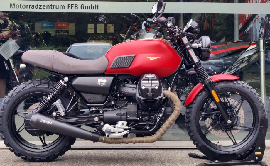 Umbgebautes Motorrad Moto Guzzi V7 Stone Bild 1: Umbgebautes Motorrad Moto Guzzi V7 Stone