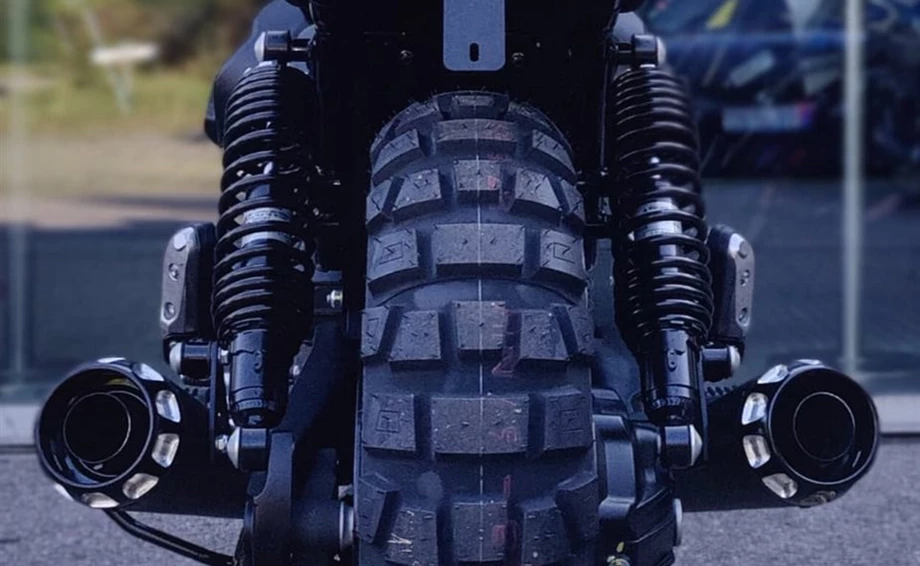 Umbgebautes Motorrad Moto Guzzi V7 Stone Bild 4: Umbgebautes Motorrad Moto Guzzi V7 Stone