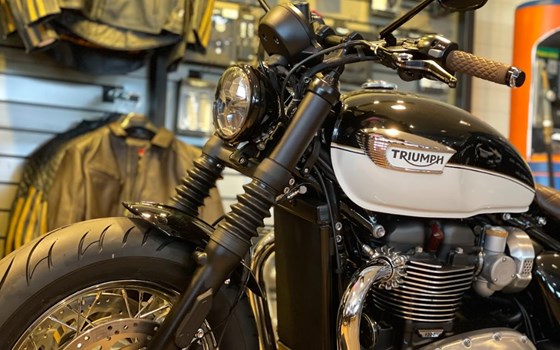 Umgebautes Motorrad Triumph Bonneville Speedmaster von Stärker-Profil GmbH - Bild 7 Umgebautes Motorrad Triumph Bonneville Speedmaster von Stärker-Profil GmbH - Bild 7