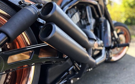 Umgebautes Motorrad Harley-Davidson V-Rod Night Rod VRSCD von Direct Performance - Bild 4 Umgebautes Motorrad Harley-Davidson V-Rod Night Rod VRSCD von Direct Performance - Bild 4