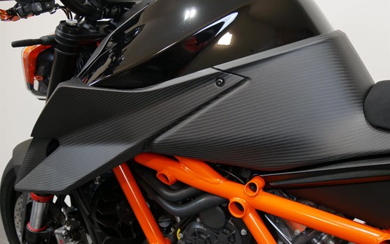 Umgebautes Motorrad KTM 1290 Super Duke R von motoroox GmbH - Bild 12 Umgebautes Motorrad KTM 1290 Super Duke R von motoroox GmbH - Bild 12