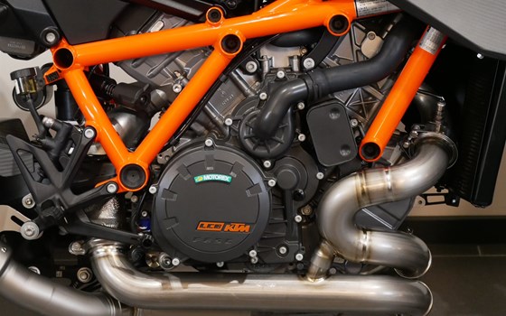 Umgebautes Motorrad KTM 1290 Super Duke R von motoroox GmbH - Bild 8 Umgebautes Motorrad KTM 1290 Super Duke R von motoroox GmbH - Bild 8