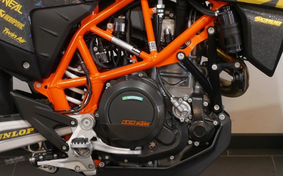 Umgebautes Motorrad KTM 690 SMC R von motoroox GmbH - Bild 8 Umgebautes Motorrad KTM 690 SMC R von motoroox GmbH - Bild 8