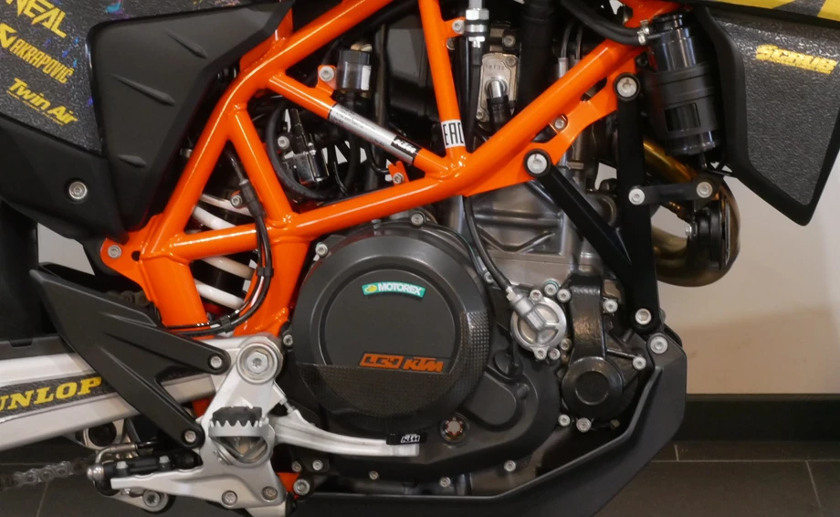 Umbgebautes Motorrad KTM 690 SMC R Bild 8: Umbgebautes Motorrad KTM 690 SMC R