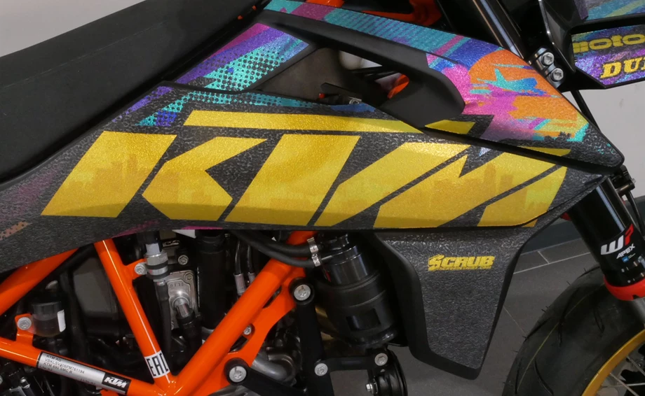 Umbgebautes Motorrad KTM 690 SMC R Bild 10: Umbgebautes Motorrad KTM 690 SMC R