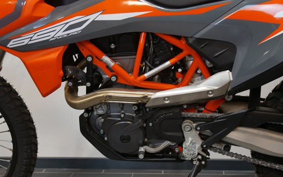 Umgebautes Motorrad KTM 690 Enduro R von motoroox GmbH - Bild 8 Umgebautes Motorrad KTM 690 Enduro R von motoroox GmbH - Bild 8