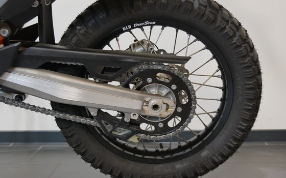 Umgebautes Motorrad KTM 690 Enduro R von motoroox GmbH - Bild 19 Umgebautes Motorrad KTM 690 Enduro R von motoroox GmbH - Bild 19