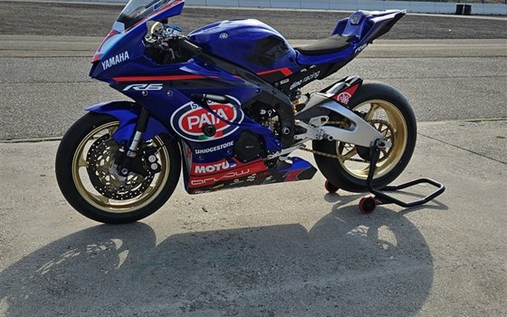 Umgebautes Motorrad Yamaha YZF-R6R von Dino - Motorradtechnik - Bild 2 Umgebautes Motorrad Yamaha YZF-R6R von Dino - Motorradtechnik - Bild 2