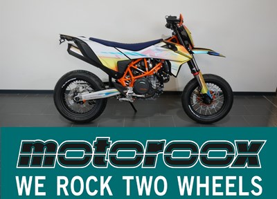 UMBAUTEN KTM 690 SMC R Modell 2023 | motoroox Edition | A2 möglich