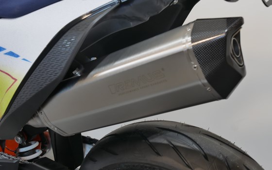 Umgebautes Motorrad KTM 690 SMC R von motoroox GmbH - Bild 19 Umgebautes Motorrad KTM 690 SMC R von motoroox GmbH - Bild 19