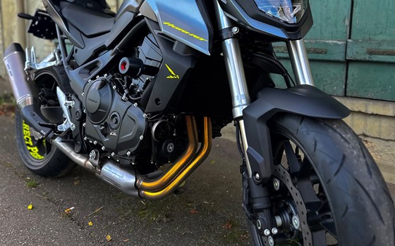 Umgebautes Motorrad Honda CB 750 von Direct Performance - Bild 17 Umgebautes Motorrad Honda CB 750 von Direct Performance - Bild 17