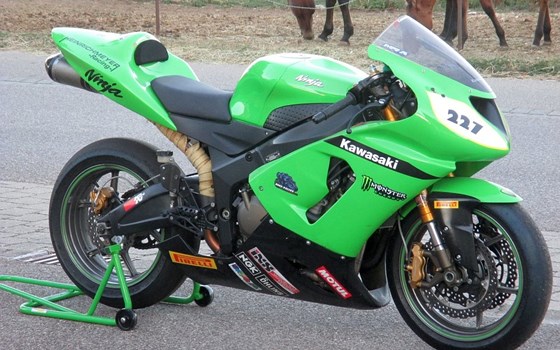 Umgebautes Motorrad Kawasaki Ninja ZX-6R 636 von Motorradsport Heinrichmeyer - Bild 11 Umgebautes Motorrad Kawasaki Ninja ZX-6R 636 von Motorradsport Heinrichmeyer - Bild 11