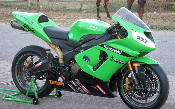 Umgebautes Motorrad Kawasaki Ninja ZX-6R 636 von Motorradsport Heinrichmeyer - Bild 8 Umgebautes Motorrad Kawasaki Ninja ZX-6R 636 von Motorradsport Heinrichmeyer - Bild 8