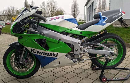 Kawasaki ZXR 750 Custom Bike