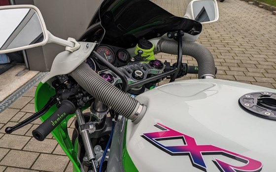 Umgebautes Motorrad Kawasaki ZXR 750 von BPR-Bikes e.K. - Bild 9 Umgebautes Motorrad Kawasaki ZXR 750 von BPR-Bikes e.K. - Bild 9