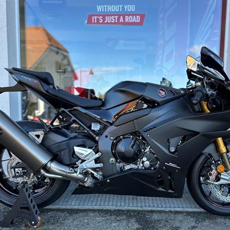 Honda CBR1000RR-R Fireblade SP Carbon Edition 
