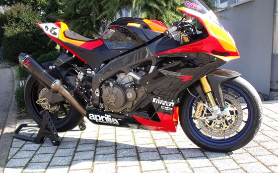 Umgebautes Motorrad Aprilia RSV4 1100 Factory von Peuker & Streeb Inh. Michael Rapp e.K. - Bild 4 Umgebautes Motorrad Aprilia RSV4 1100 Factory von Peuker & Streeb Inh. Michael Rapp e.K. - Bild 4