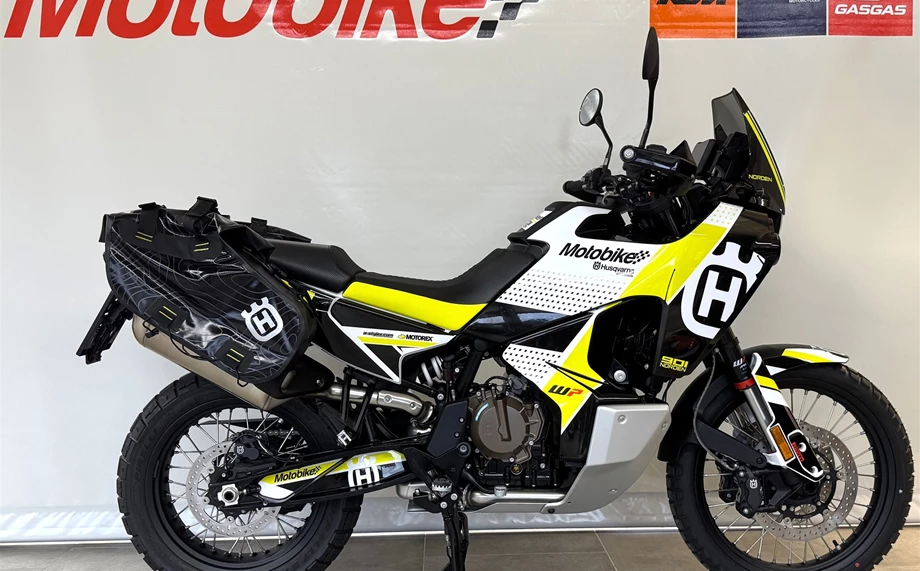 Umbgebautes Motorrad Husqvarna Norden 901 Bild 1: Umbgebautes Motorrad Husqvarna Norden 901