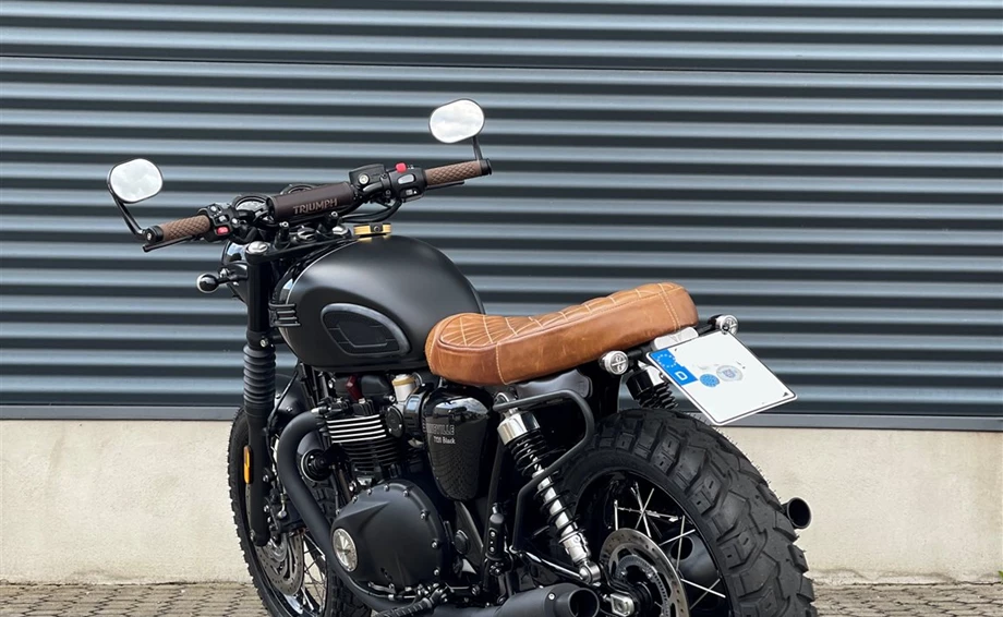 Umbgebautes Motorrad Triumph Bonneville T120 Black Bild 4: Umbgebautes Motorrad Triumph Bonneville T120 Black